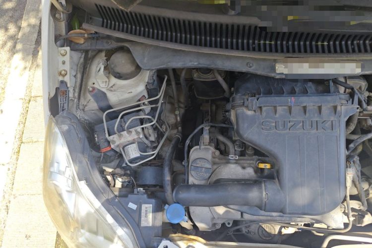 Used Suzuki Alto 2013 1.0L Manual Luxury Model Engine Bay Right