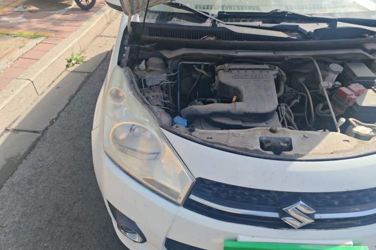 Used Suzuki Alto 2013 1.0L Manual Luxury Model Engine Bay Right