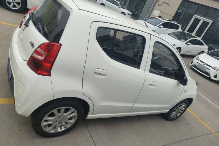 Used Suzuki Alto 2013 1.0L Automatic Luxury Model Exterior 2