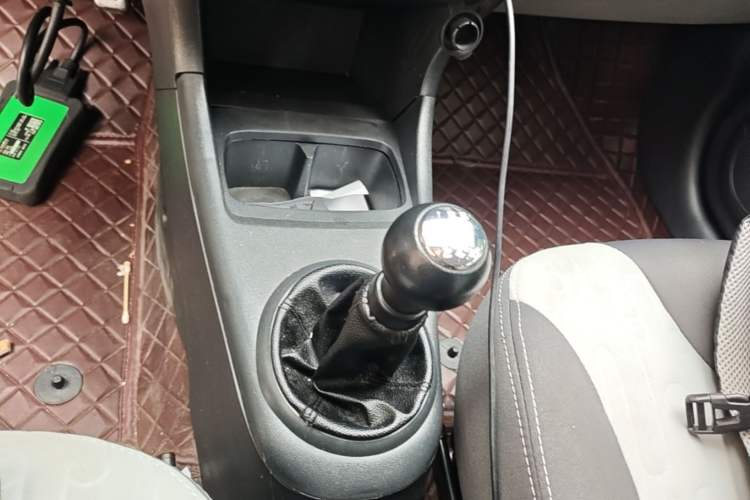 Used Suzuki Alto 2013 1.0L Manual Luxury Model Gear Lever