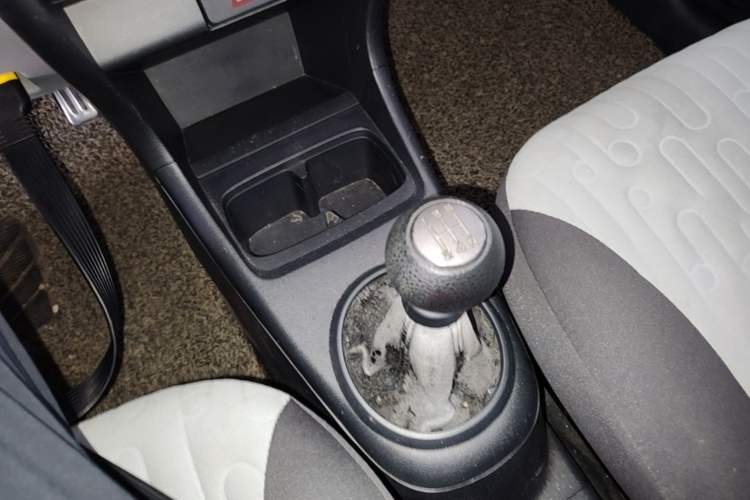 Used Suzuki Alto 2013 1.0L Manual Luxury Model Gear Lever