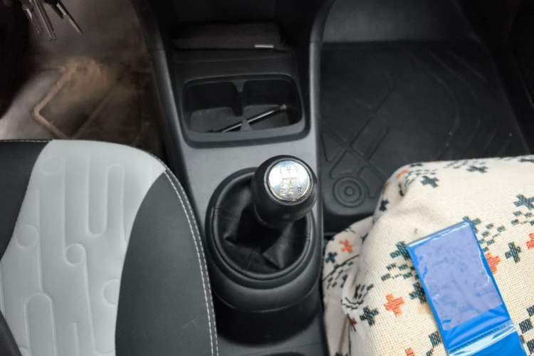 Used Suzuki Alto 2013 1.0L Manual Luxury Model Gear Lever