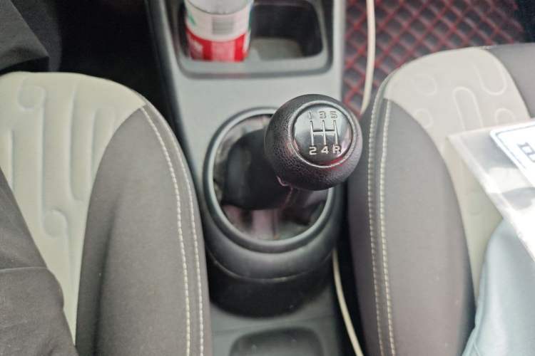 Used Suzuki Alto 2013 1.0L Manual Luxury Model Gear Lever