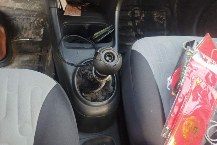 Used Suzuki Alto 2013 Revised Version 1.0L Manual Comfort Edition Gear Lever