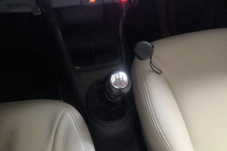 Used Suzuki Alto 2013 1.0L Manual Luxury Model Gear Lever