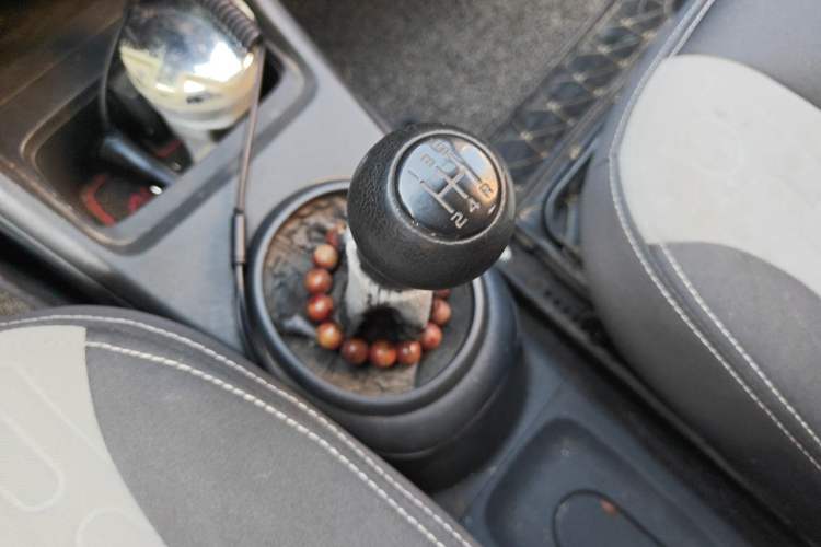 Used Suzuki Alto 2013 1.0L Manual Luxury Model Gear Lever