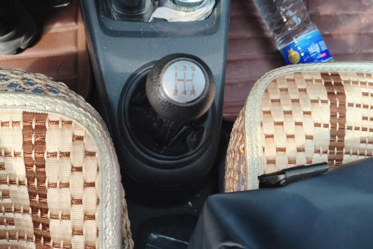 Used Suzuki Alto 2013 1.0L Manual Luxury Model Gear Lever
