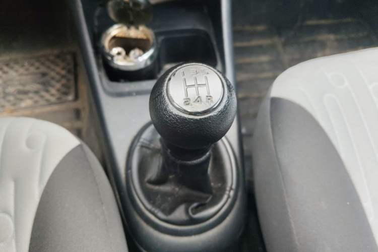 Used Suzuki Alto 2013 1.0L Manual Luxury Model Gear Lever