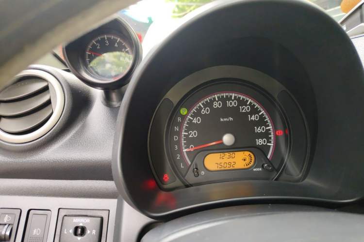 Used Suzuki Alto 2013 1.0L Automatic Luxury Model Instrument Cluster