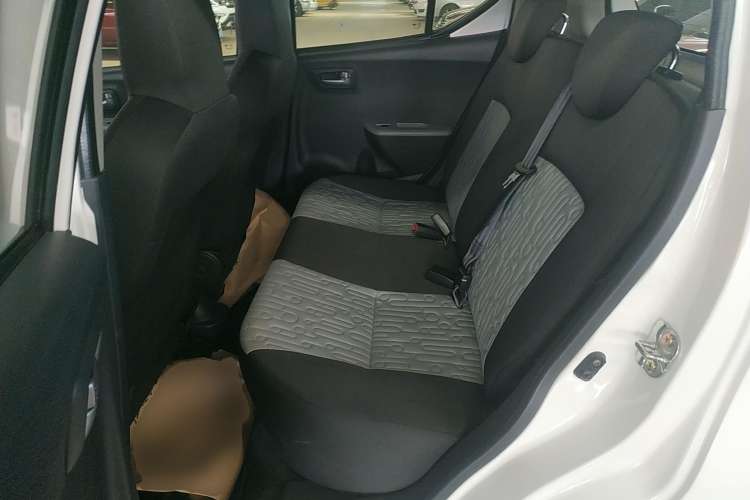Used Suzuki Alto 2013 1.0L Automatic Luxury Model Interior 1