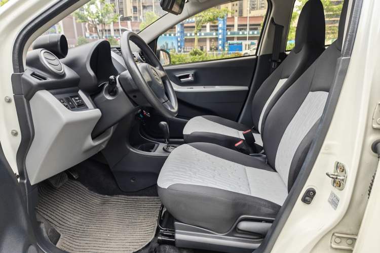 Used Suzuki Alto 2013 1.0L Automatic Luxury Model Interior 2