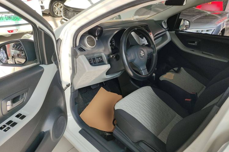 Used Suzuki Alto 2013 1.0L Automatic Luxury Model Interior 3