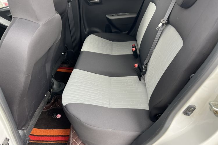 Used Suzuki Alto 2013 1.0L Automatic Luxury Model Interior 3