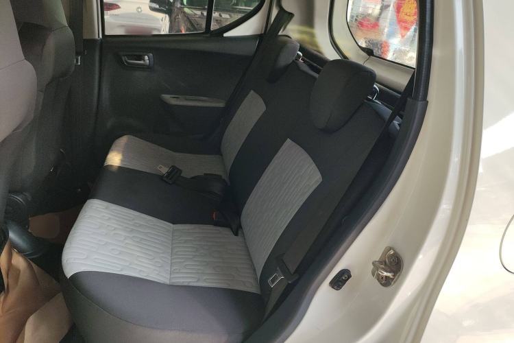 Used Suzuki Alto 2013 1.0L Automatic Luxury Model Interior 4