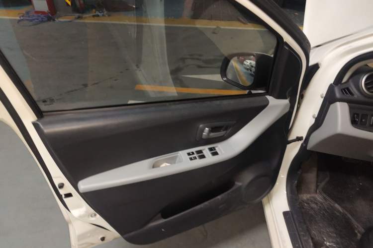 Used Suzuki Alto 2013 1.0L Automatic Luxury Model Left Front Door Interior