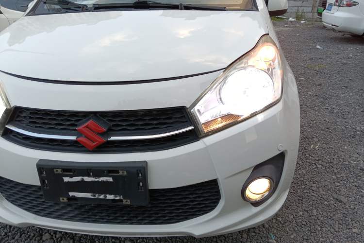 Used Suzuki Alto 2013 1.0L Automatic Luxury Model Left Front Headlight