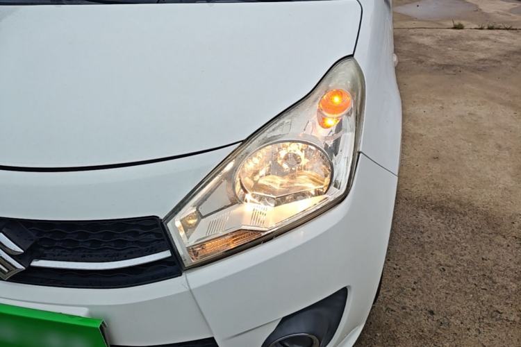 Used Suzuki Alto 2013 1.0L Automatic Luxury Model Left Front Headlight