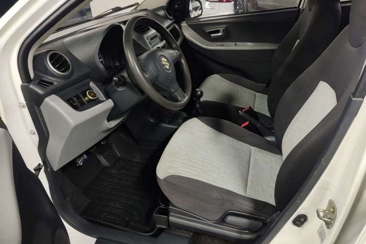 Used Suzuki Alto 2013 Revised Version 1.0L Manual Comfort Edition Left Front Seat