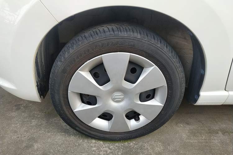 Used Suzuki Alto 2013 Revised Version 1.0L Manual Comfort Edition Left Front Wheel Hub