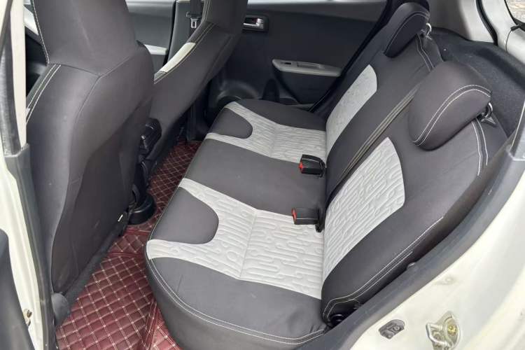 Used Suzuki Alto 2013 1.0L Automatic Luxury Model Left Rear Seat