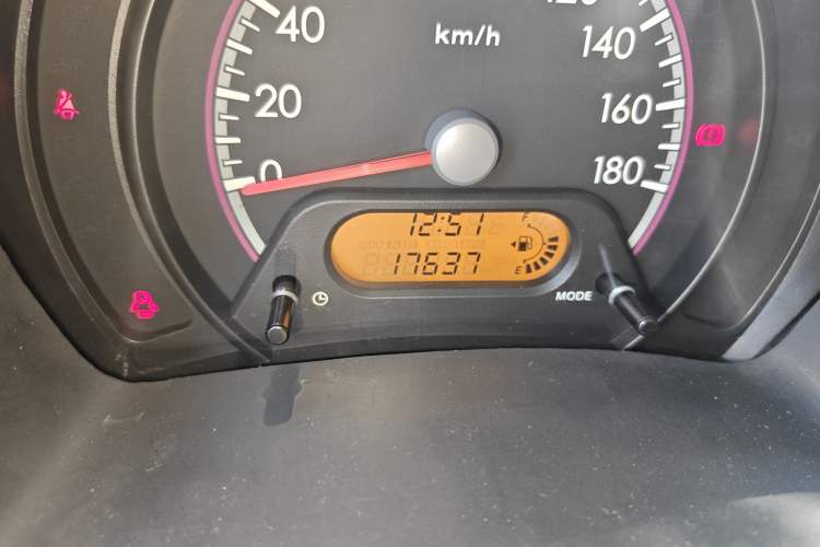 Used Suzuki Alto 2013 1.0L Manual Comfort Version Odometer Close Up