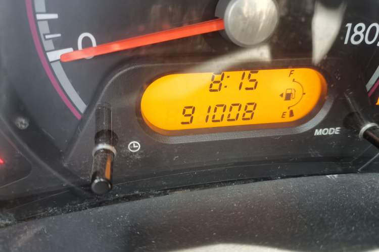 Used Suzuki Alto 2013 Revised Version 1.0L Manual Comfort Edition Odometer Close Up
