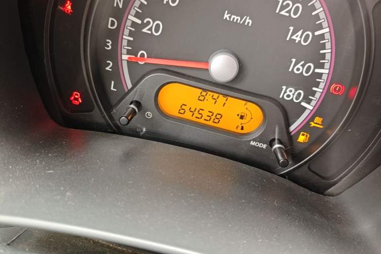 Used Suzuki Alto 2013 1.0L Automatic Luxury Model Odometer Close Up