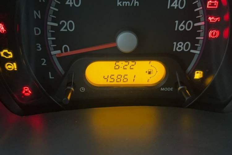 Used Suzuki Alto 2013 1.0L Automatic Luxury Model Odometer Close Up