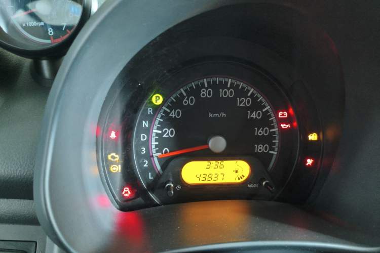 Used Suzuki Alto 2013 1.0L Automatic Luxury Model Odometer Close Up