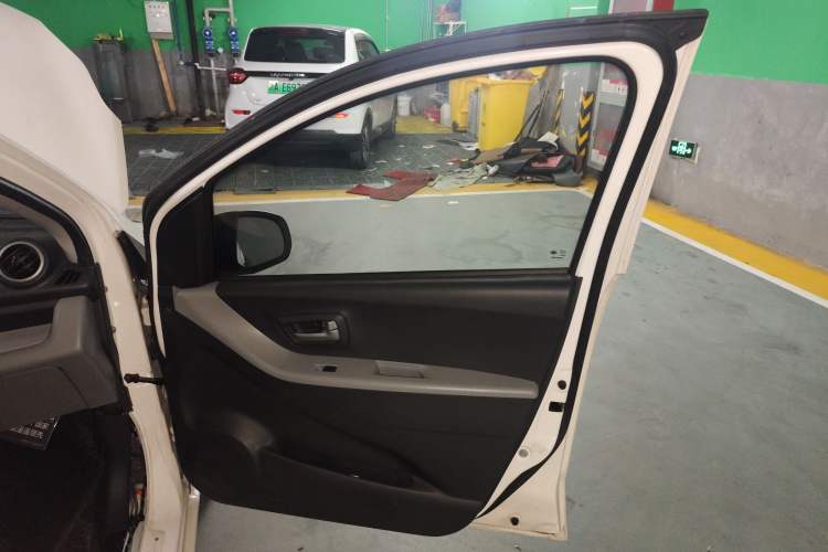 Used Suzuki Alto 2013 1.0L Automatic Luxury Model Right Front Door Interior