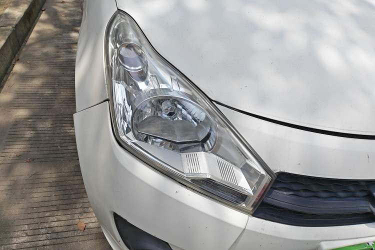 Used Suzuki Alto 2013 Revised Version 1.0L Manual Comfort Edition Right Front Headlight
