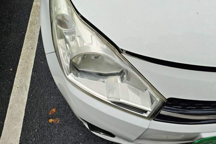 Used Suzuki Alto 2013 1.0L Manual Luxury Model Right Front Headlight