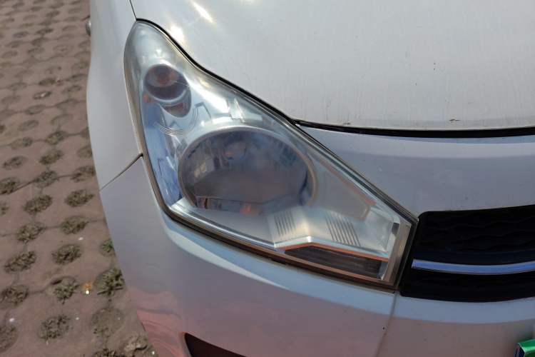 Used Suzuki Alto 2013 1.0L Manual Luxury Model Right Front Headlight