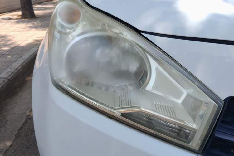 Used Suzuki Alto 2013 Revised Version 1.0L Manual Comfort Edition Right Front Headlight