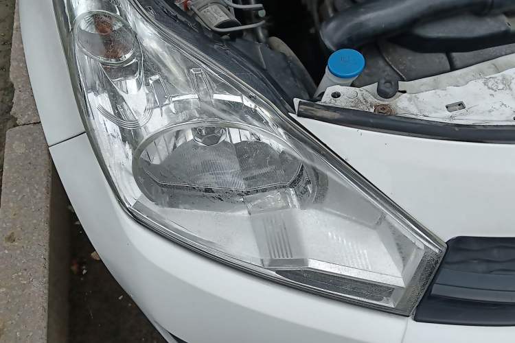 Used Suzuki Alto 2013 Revised Version 1.0L Manual Comfort Edition Right Front Headlight