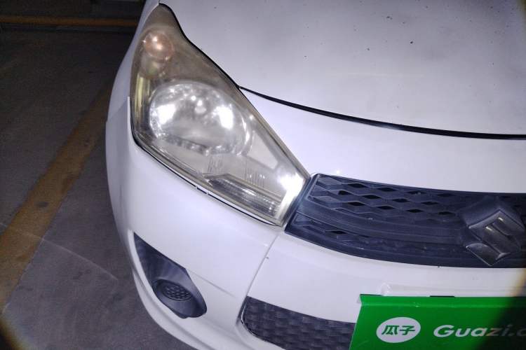 Used Suzuki Alto 2013 1.0L Manual Utility Model Right Front Headlight