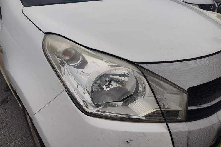 Used Suzuki Alto 2013 1.0L Manual Utility Model Right Front Headlight