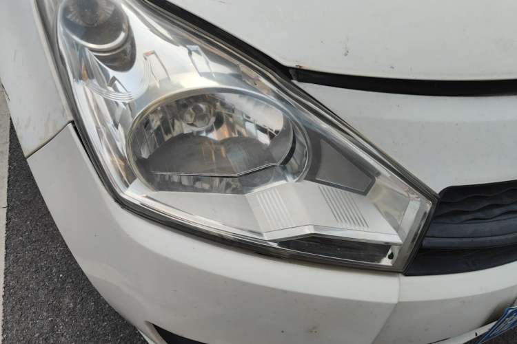 Used Suzuki Alto 2013 1.0L Manual Utility Model Right Front Headlight