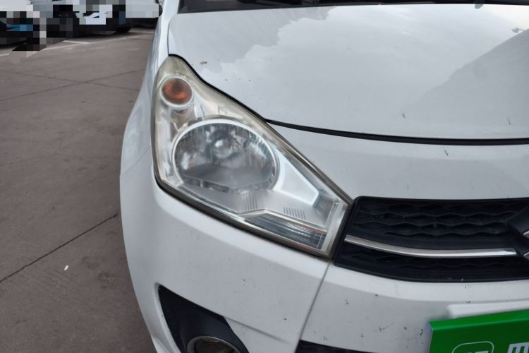 Used Suzuki Alto 2013 1.0L Manual Luxury Model Right Front Headlight