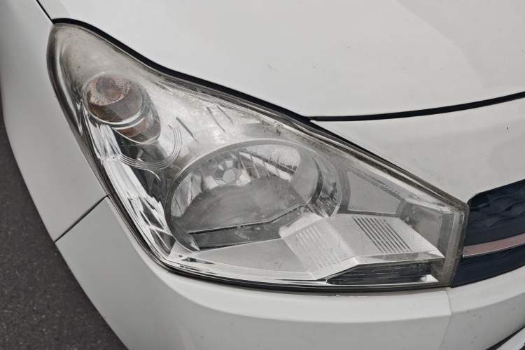 Used Suzuki Alto 2013 1.0L Manual Luxury Model Right Front Headlight