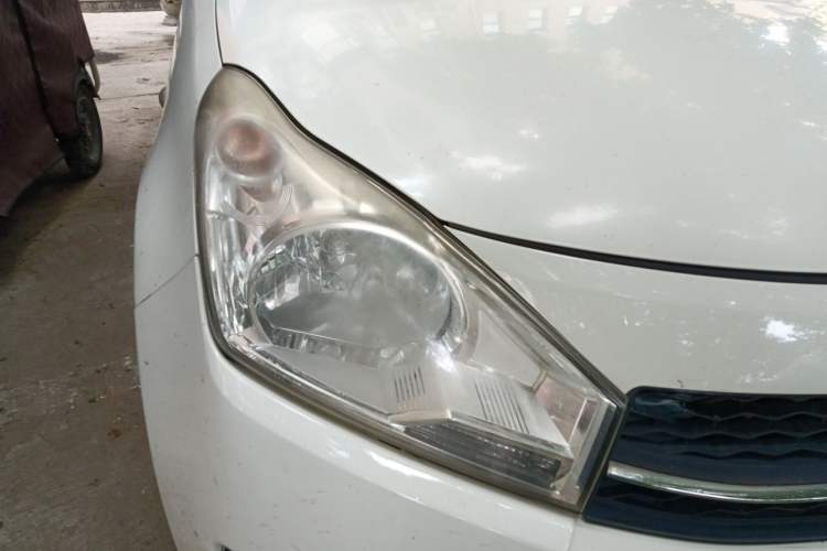 Used Suzuki Alto 2013 1.0L Manual Luxury Model Right Front Headlight