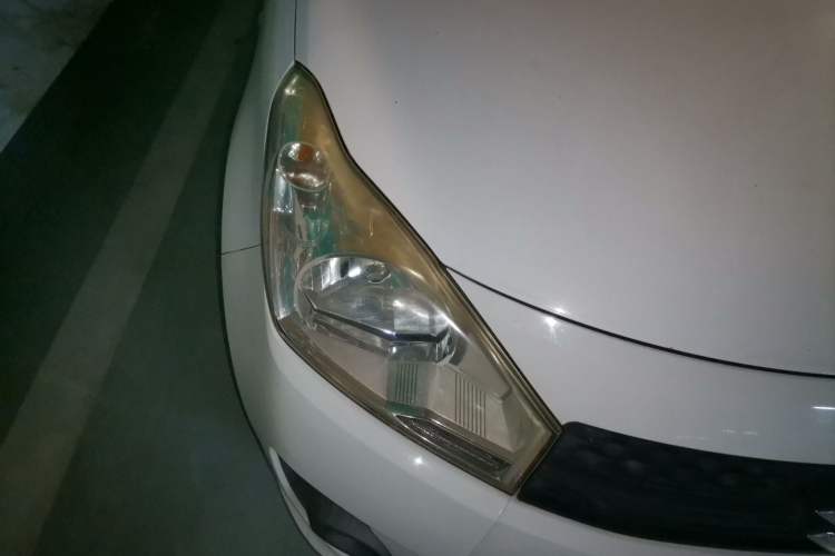 Used Suzuki Alto 2013 Revised Version 1.0L Manual Comfort Edition Right Front Headlight