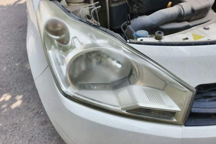 Used Suzuki Alto 2013 Revised Version 1.0L Manual Comfort Edition Right Front Headlight