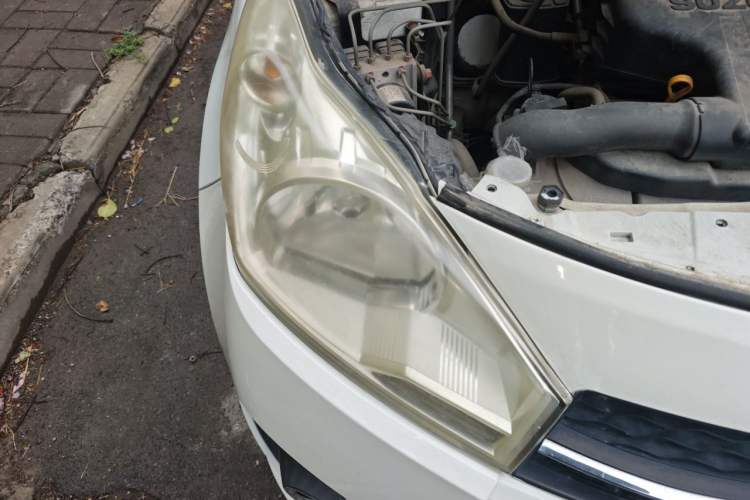 Used Suzuki Alto 2013 1.0L Manual Luxury Model Right Front Headlight