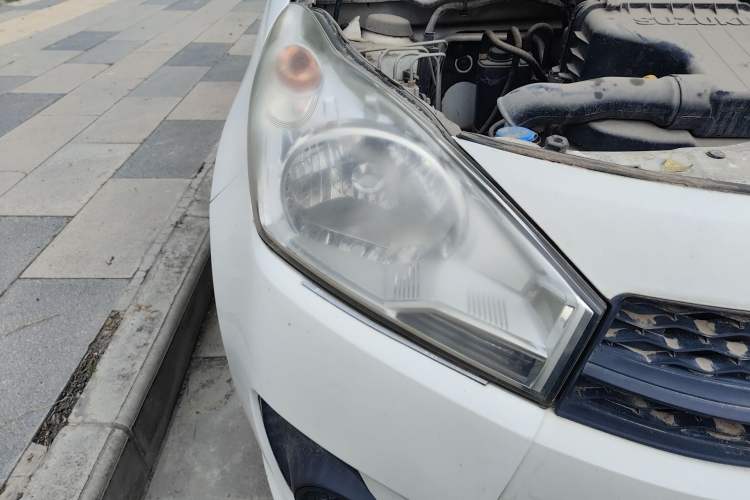 Used Suzuki Alto 2013 1.0L Manual Utility Model Right Front Headlight