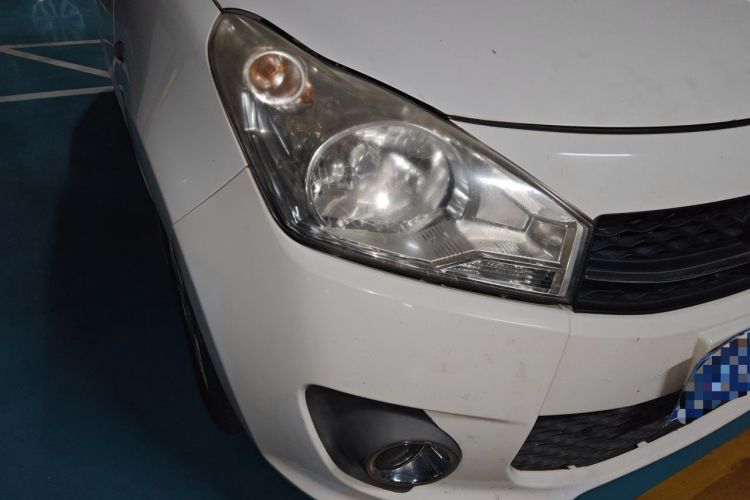 Used Suzuki Alto 2013 1.0L Manual Luxury Model Right Front Headlight