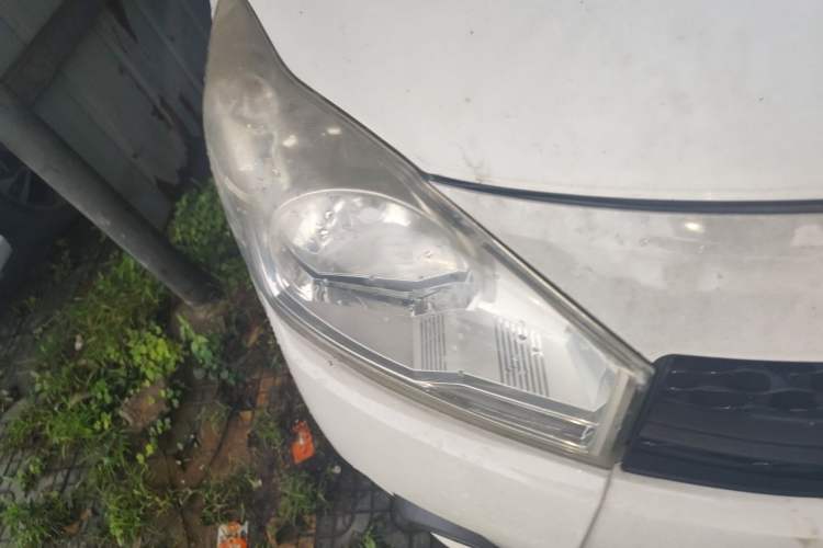 Used Suzuki Alto 2013 1.0L Manual Utility Model Right Front Headlight