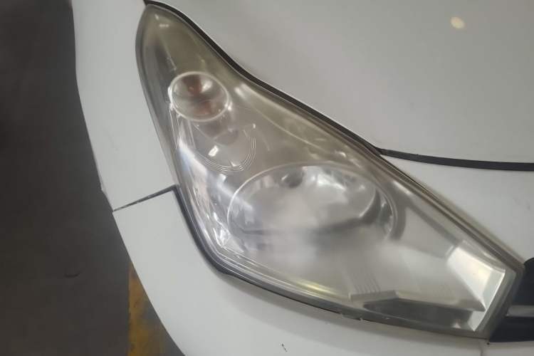 Used Suzuki Alto 2013 1.0L Automatic Luxury Model Right Front Headlight