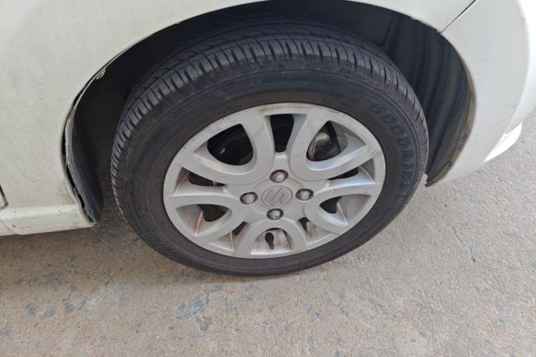 Used Suzuki Alto 2013 Revised Version 1.0L Manual Comfort Edition Right Front Wheel Hub