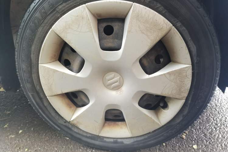 Used Suzuki Alto 2013 1.0L Manual Utility Model Right Front Wheel Hub